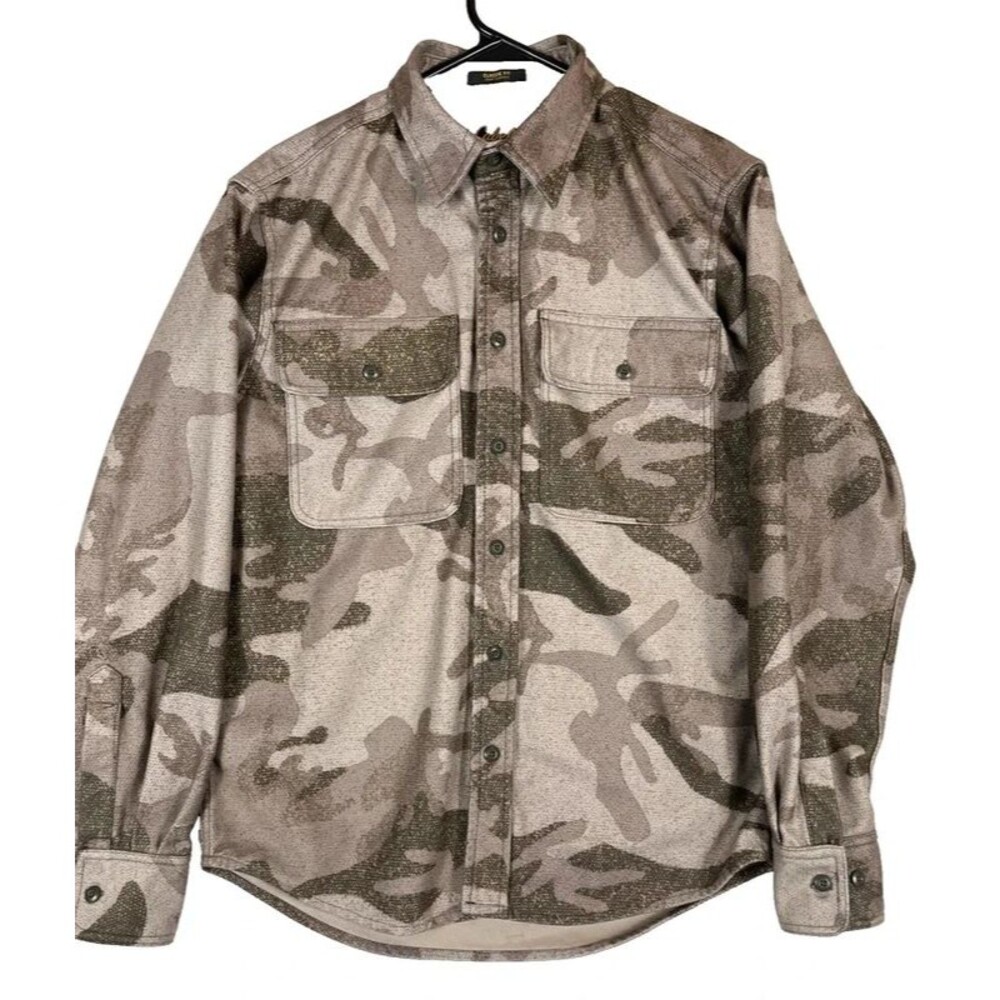 Cabelas Bass Pro Outfitter Camo L/S Microtex Button Shirt Men's Size Small